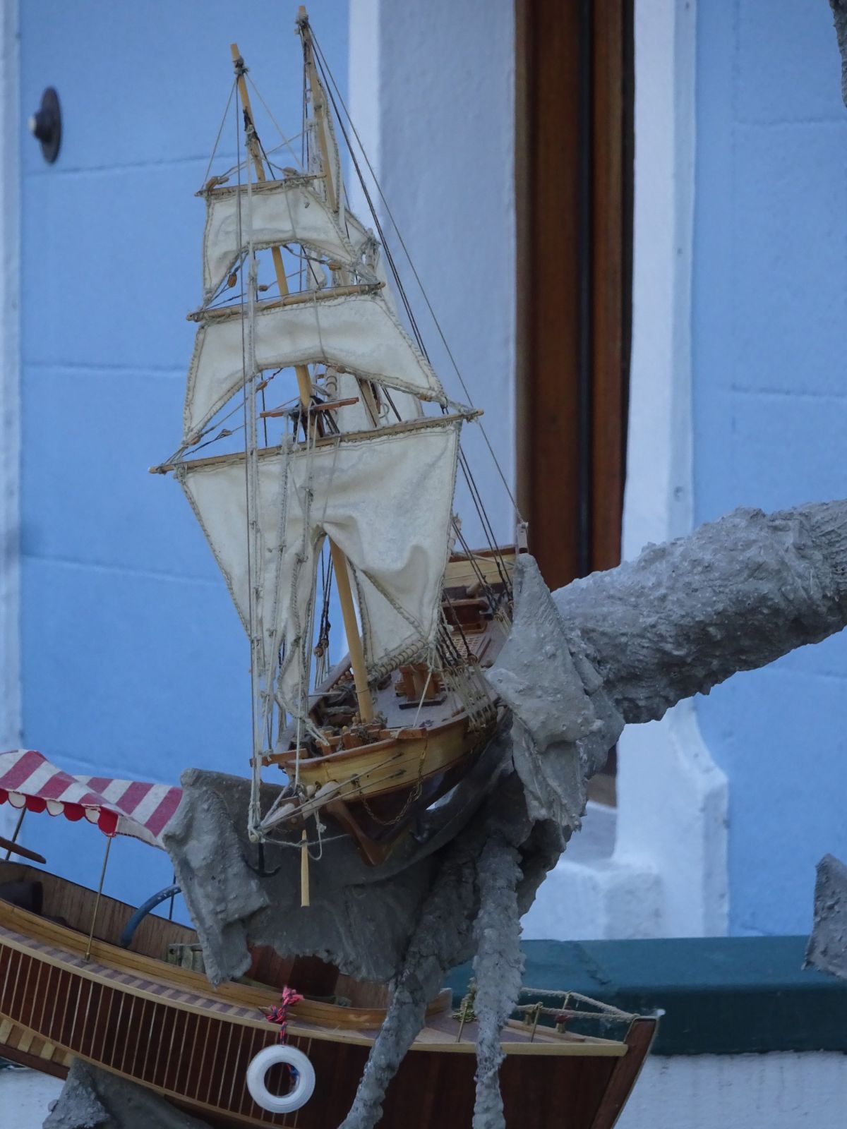 6-caption/The Albatross schooner tall ship model boat 1949