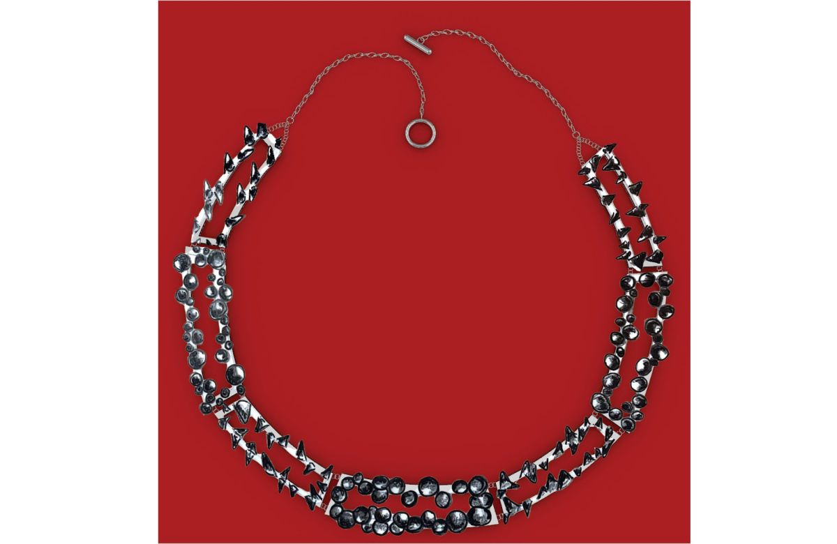 8- Textured section necklace