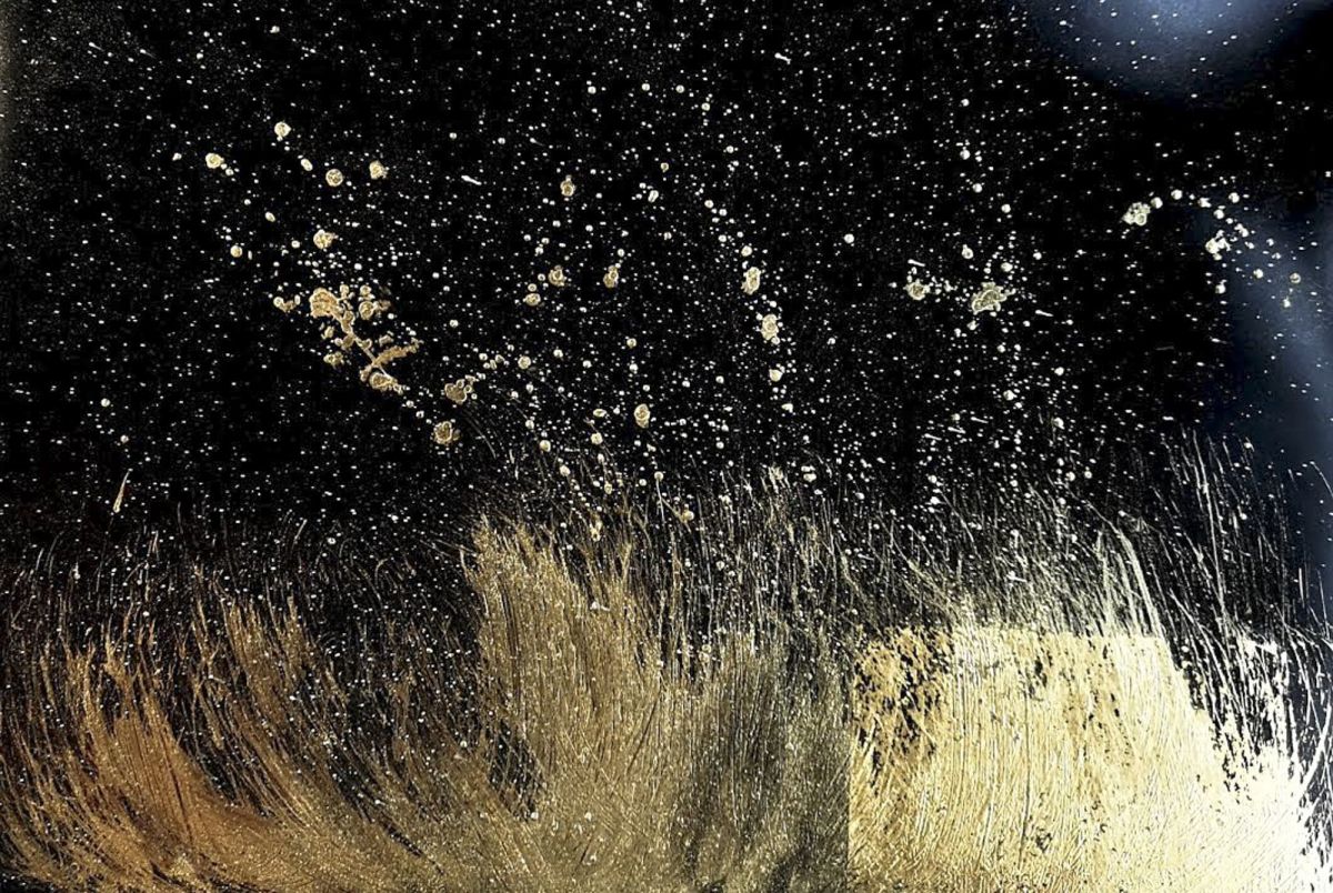 10. Night sky with gold powder